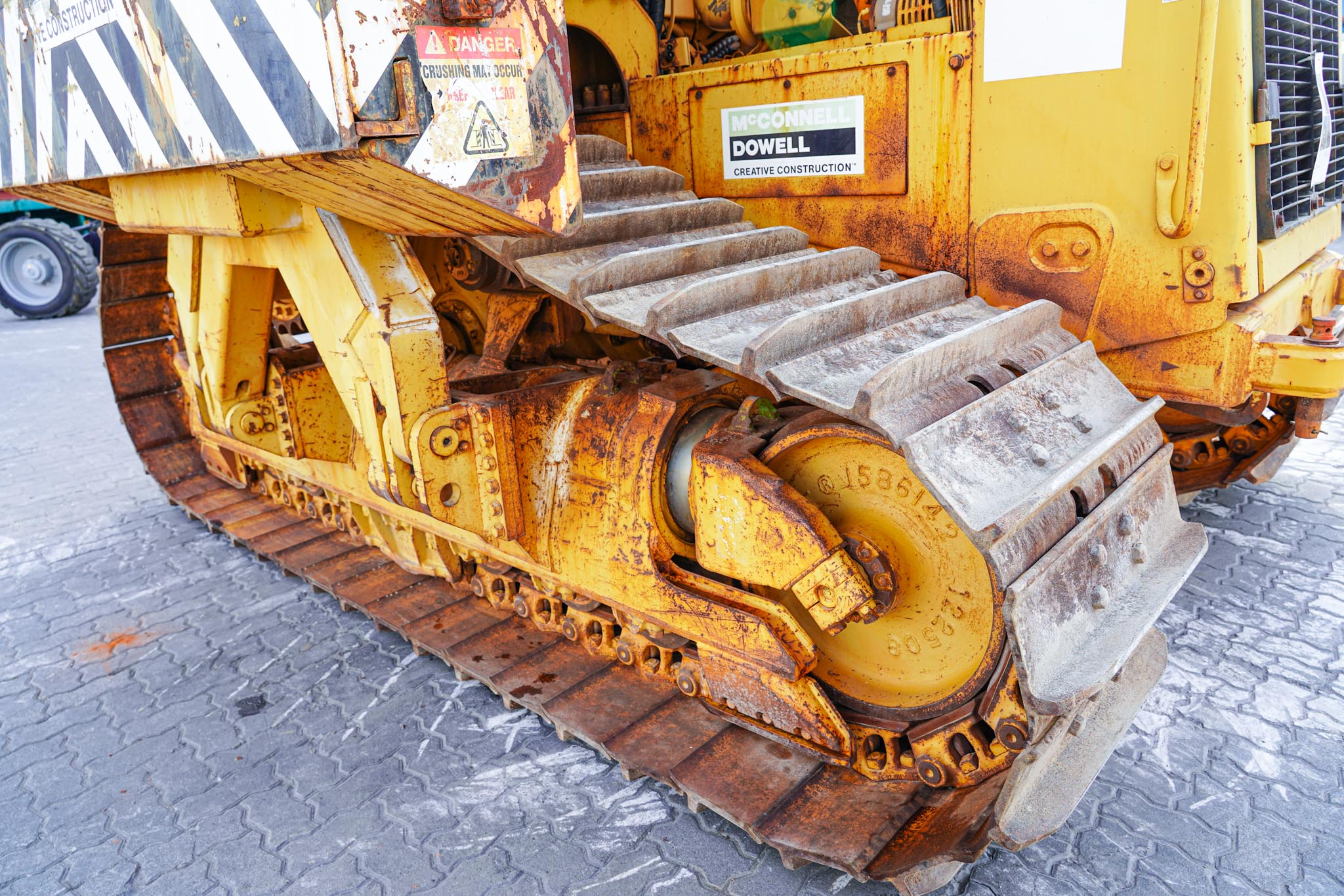1999 CAT 572R Pipe Layer - Image 30