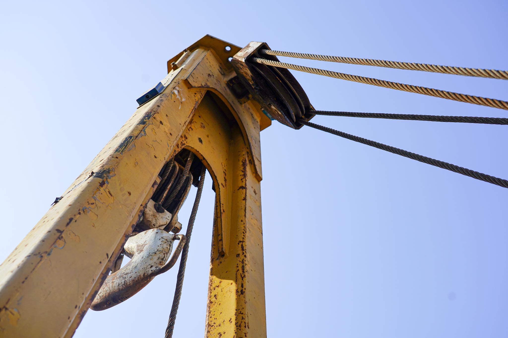 1999 CAT 572R Pipe Layer - Image 11