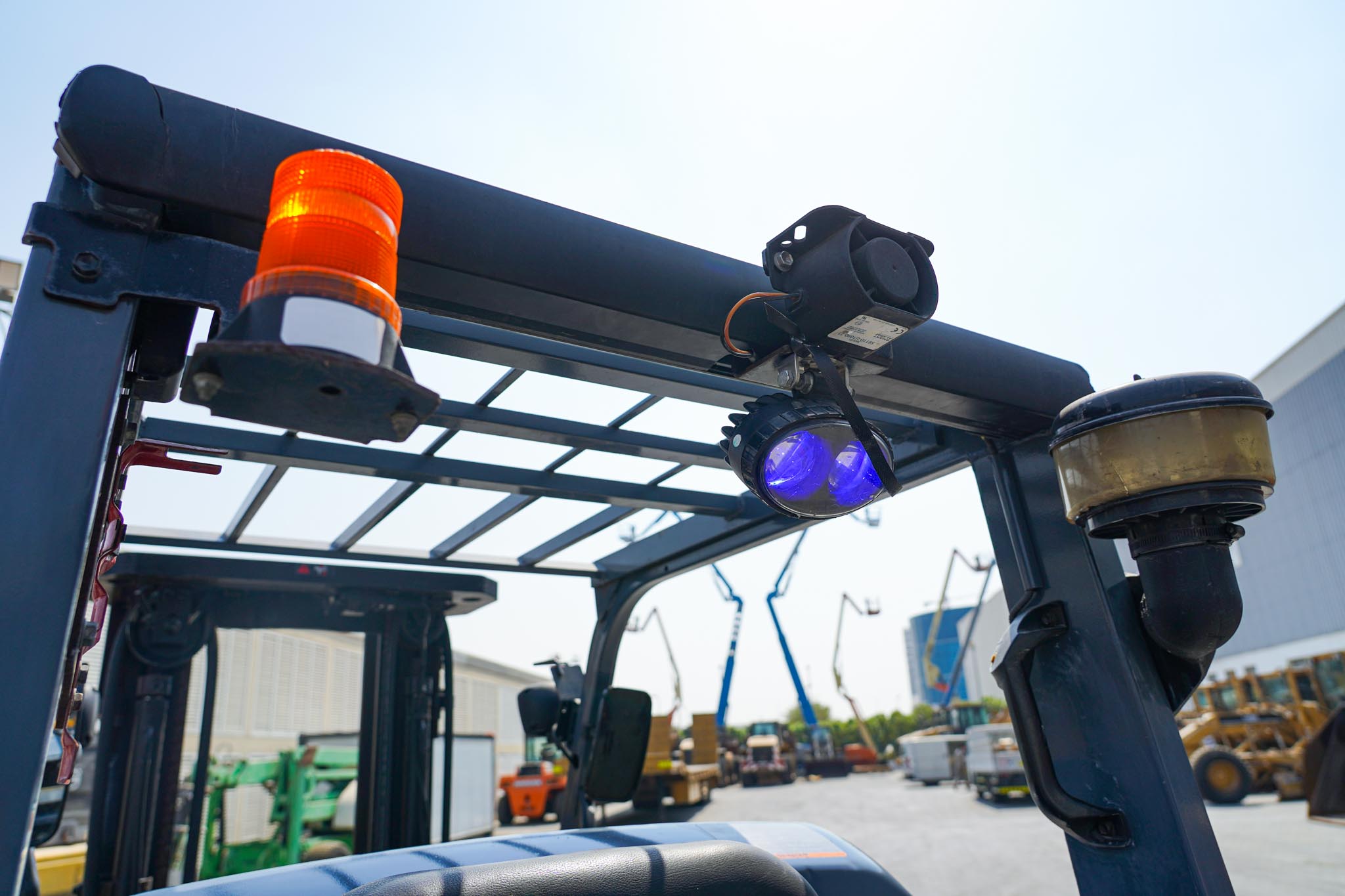 2018 Toyota 8FDU25 4500 lb Pneumatic Tire Forklift - Image 18
