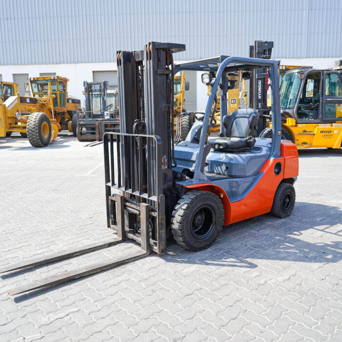 2018 Toyota 8FDU25 4500 lb Pneumatic Tire Forklift