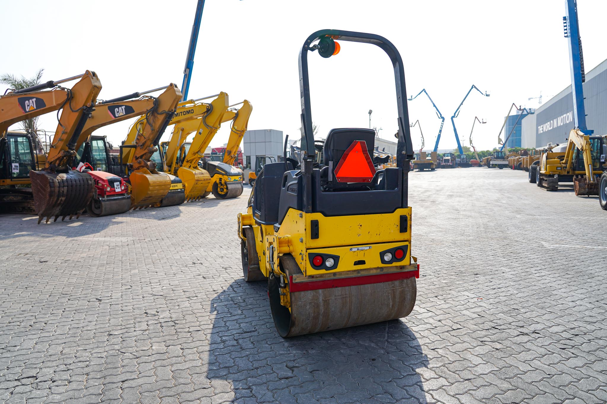 2017 BOMAG BW120SL-5 Tandem Roller - Image 12
