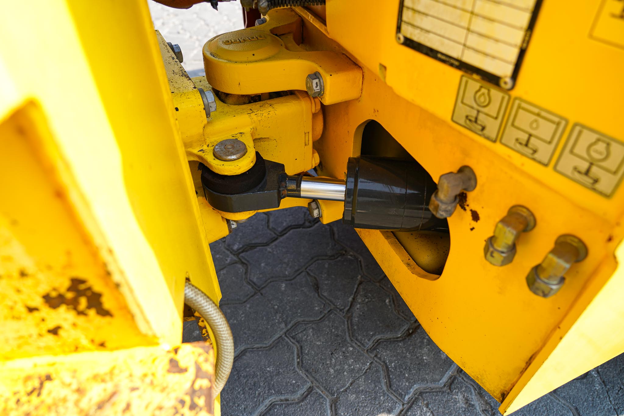 2017 BOMAG BW120SL-5 Tandem Roller - Image 13