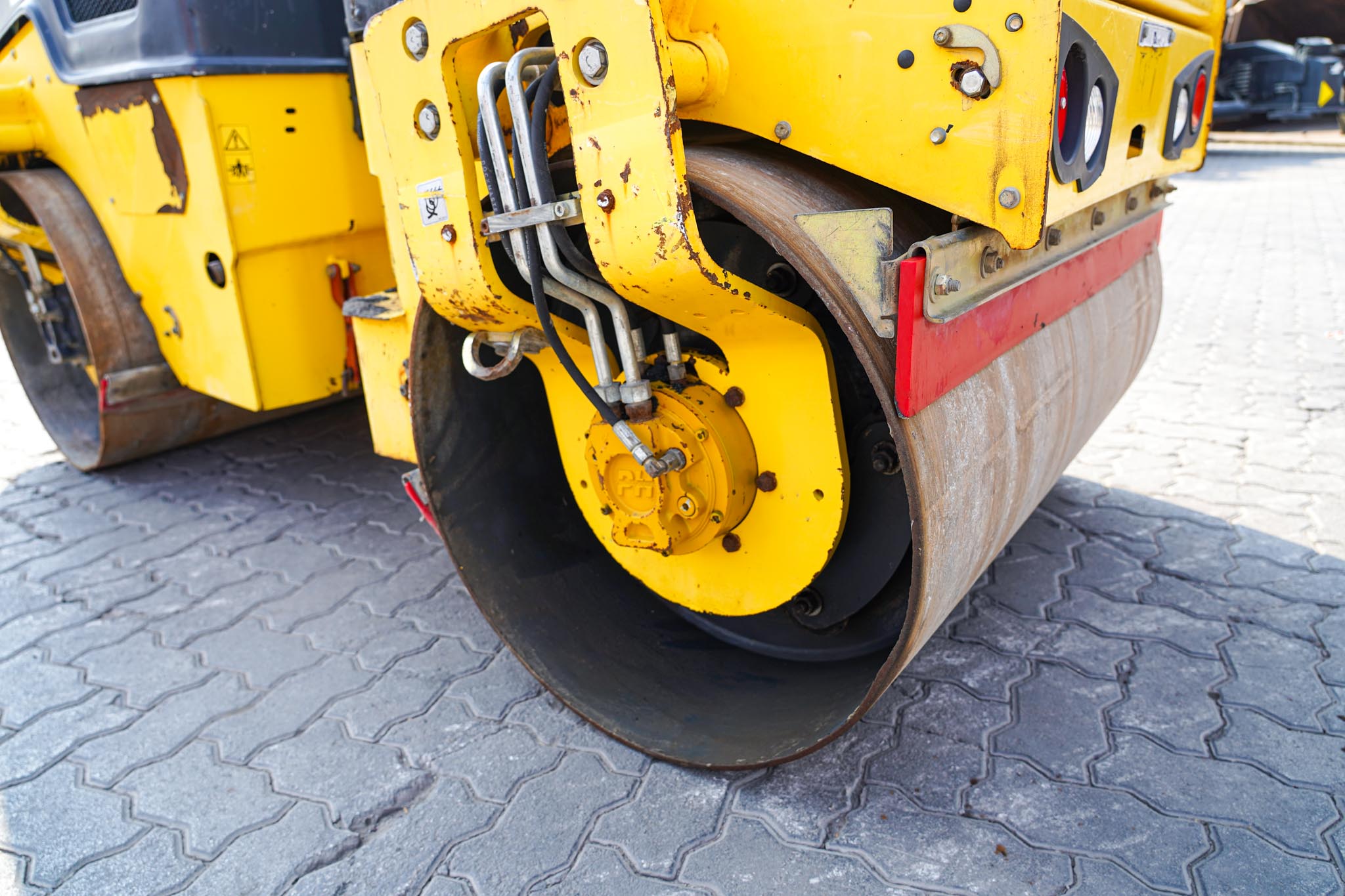 2017 BOMAG BW120SL-5 Tandem Roller - Image 5