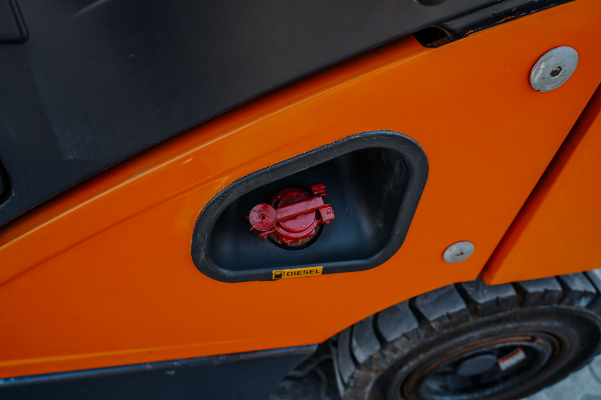 2020 DOOSAN D30S-7 5500 lb Pneumatic Tire Forklift - Image 14