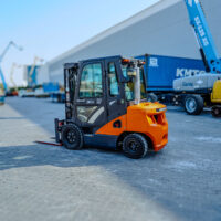 2020 DOOSAN D30S-7 5500 lb Pneumatic Tire Forklift - Image 24