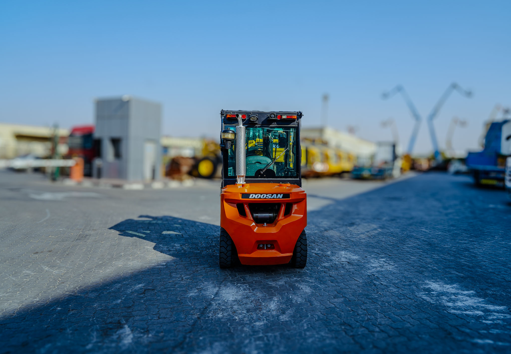 2020 DOOSAN D30S-7 5500 lb Pneumatic Tire Forklift - Image 17