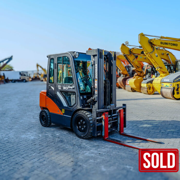 2020 DOOSAN D30S-7 5500 lb 2.5 Ton Pneumatic Tire Forklift