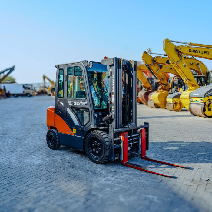 2020 DOOSAN D30S-7 5500 lb Pneumatic Tire Forklift