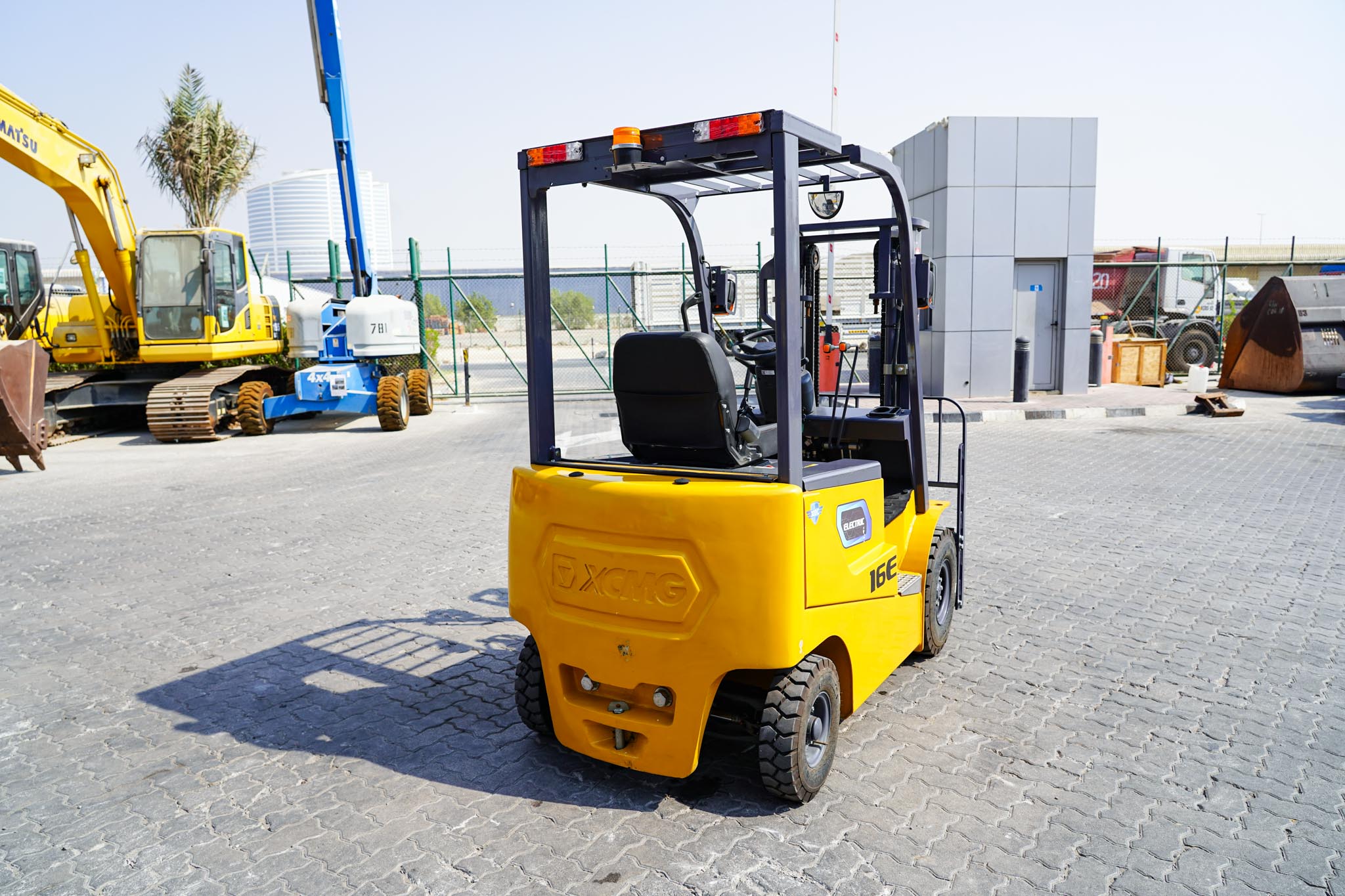 2023 XCMG XCB16EL 1600 kg Electric Forklift (Unused) - Image 4