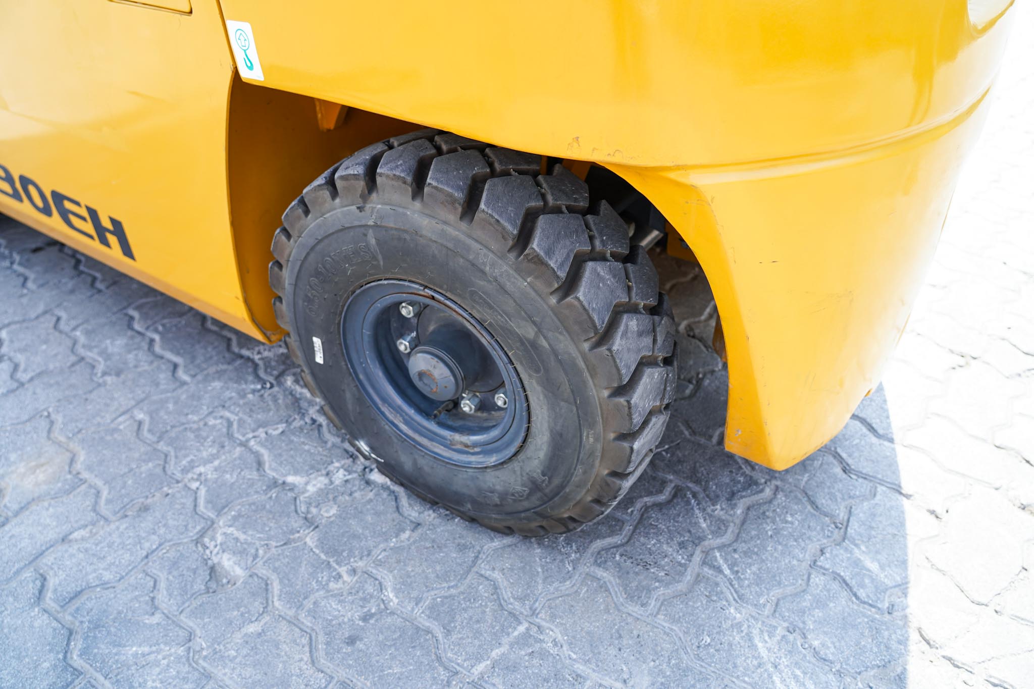 2022 XCMG XCB30 3000 kg Electric Forklift - Image 13