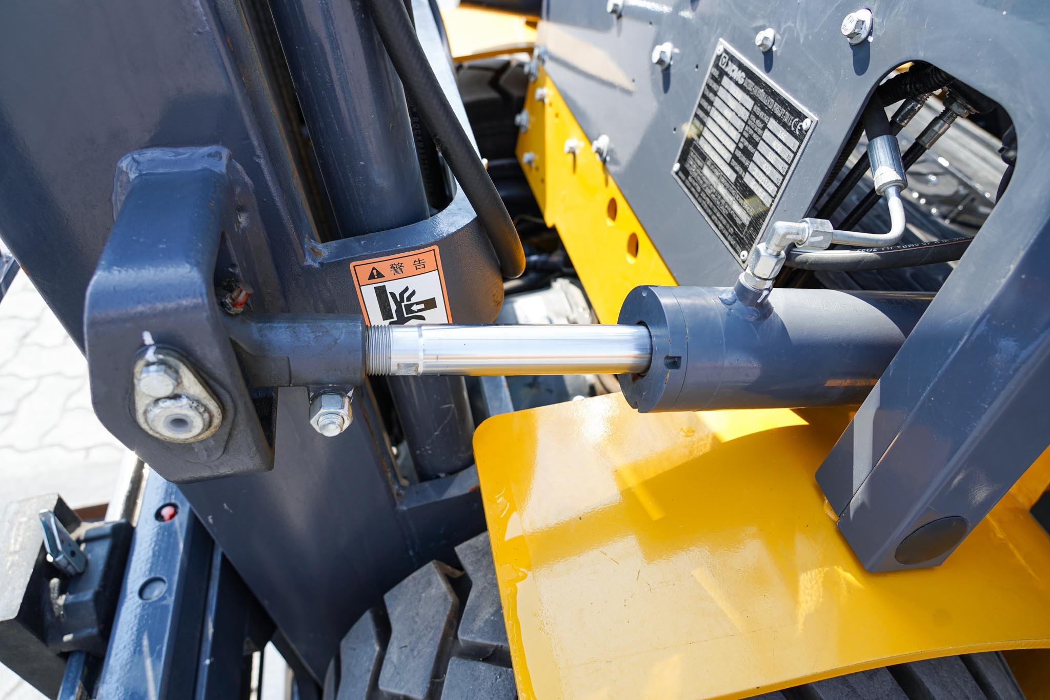 2022 XCMG XCB30 3000 kg Electric Forklift - Image 24