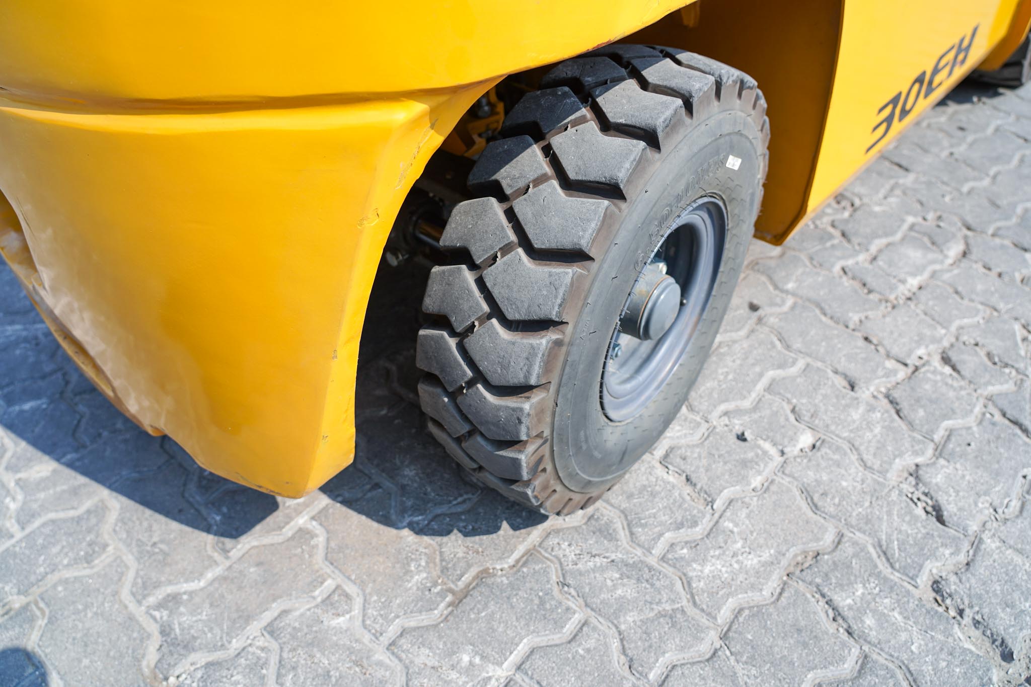 2022 XCMG XCB30 3000 kg Electric Forklift - Image 11