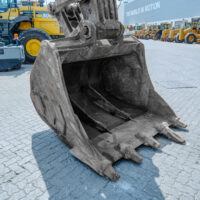 2017 VOLVO EC480DL Tracked Excavator - Image 14