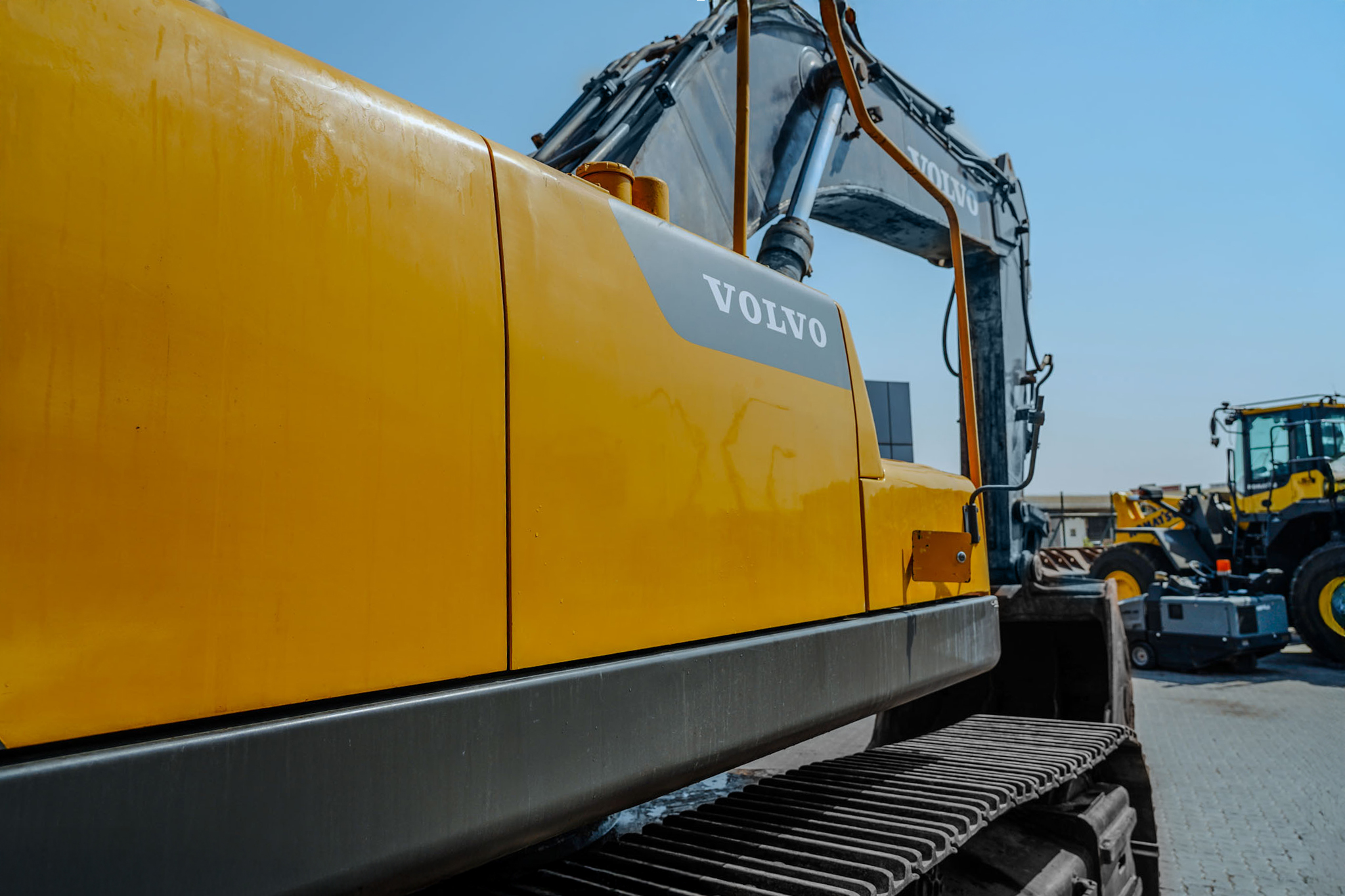 2017 VOLVO EC480DL Tracked Excavator - Image 19