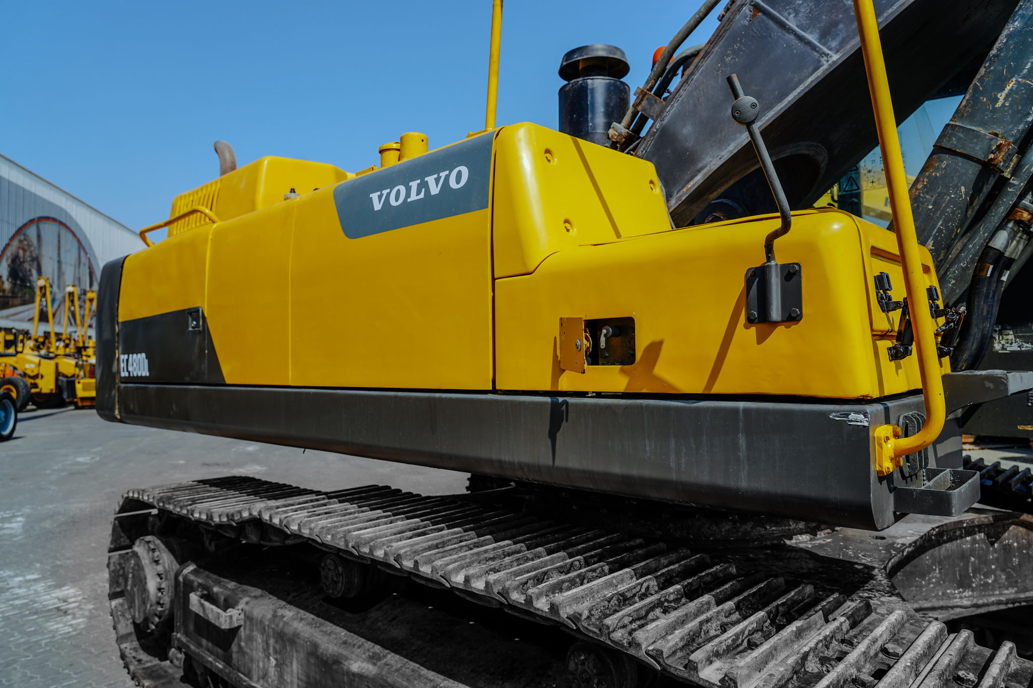 2017 VOLVO EC480DL Tracked Excavator - Image 23