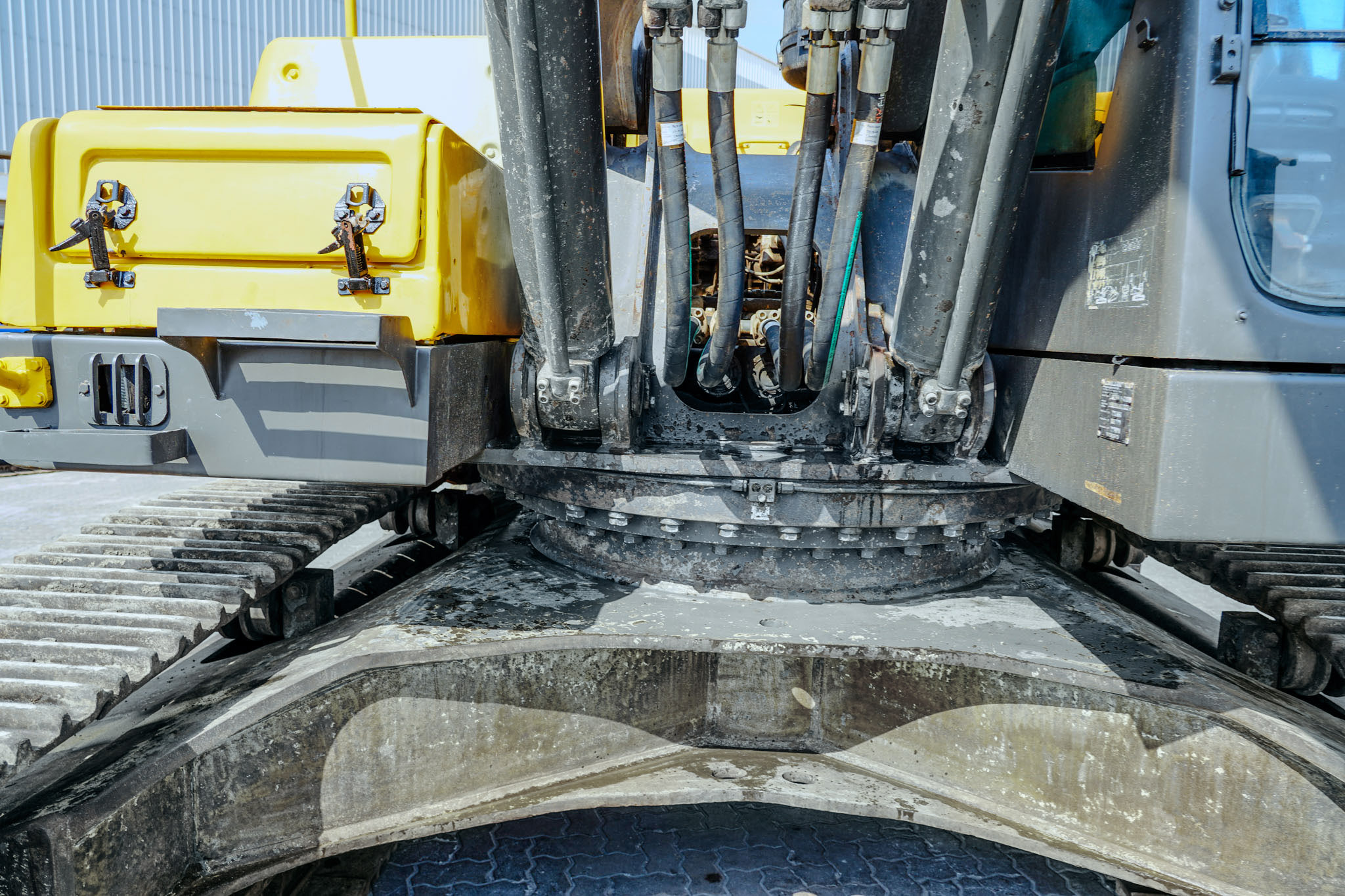 2017 VOLVO EC480DL Tracked Excavator - Image 26