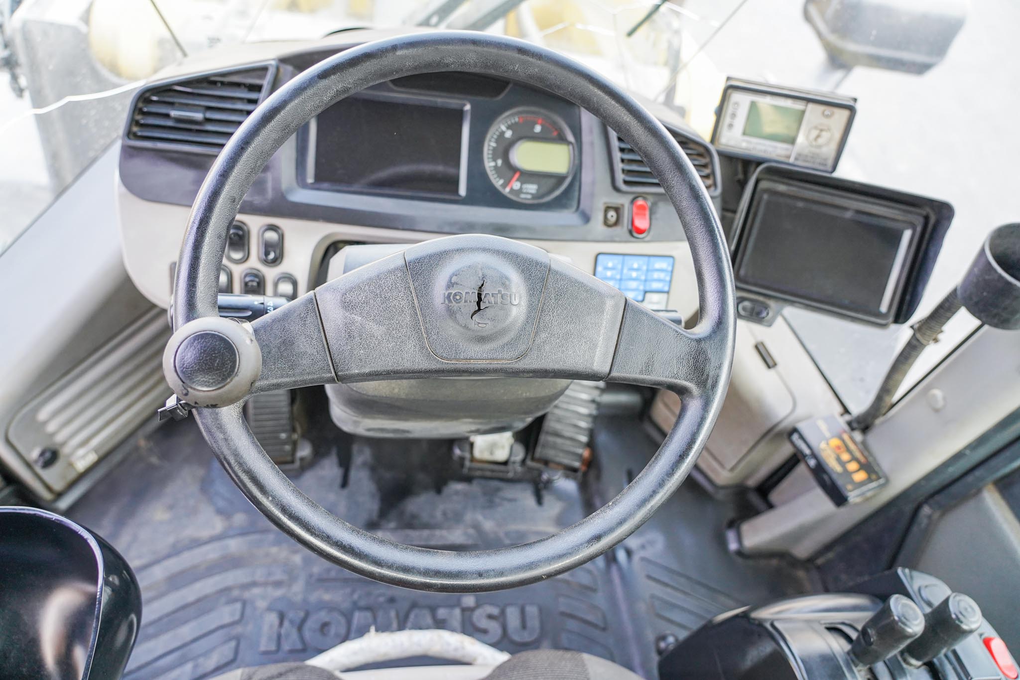 2015 KOMATSU WA500-7 Wheel Loader - Image 23