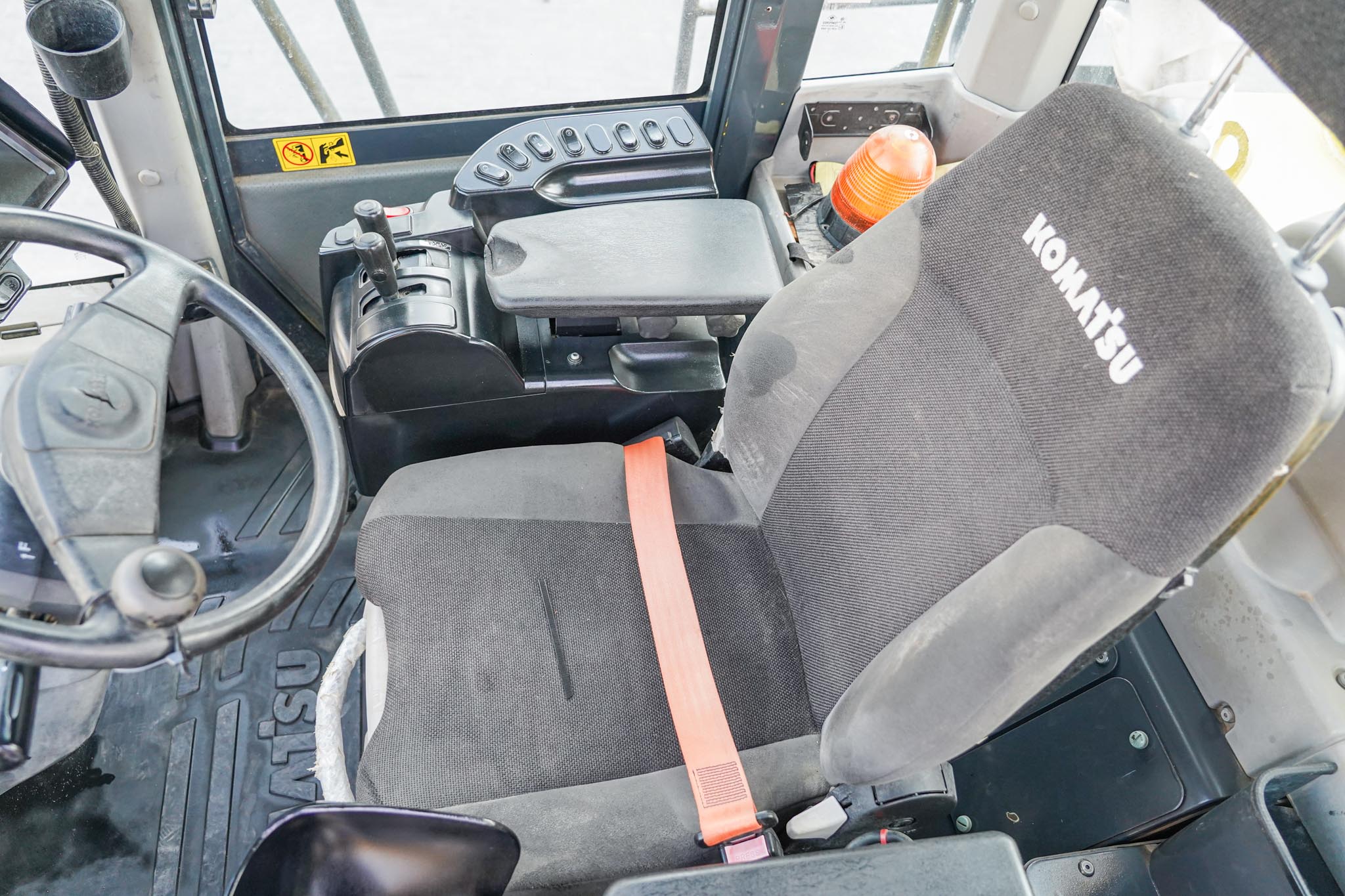 2015 KOMATSU WA500-7 Wheel Loader - Image 29