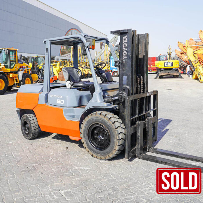 2017 Toyota 7FD50 11023 lb 5 Ton Pneumatic Tire Forklift