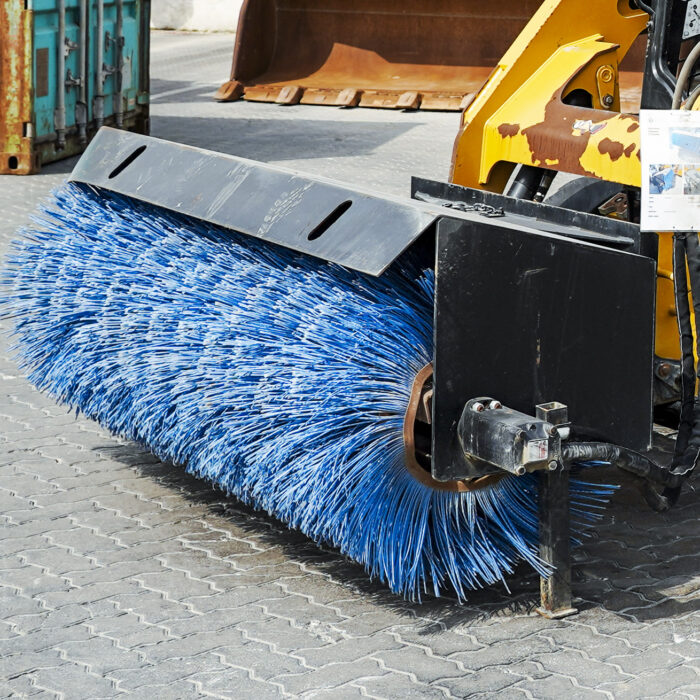 DYNAMIC Skid Steer 76 Sweeper Bucket