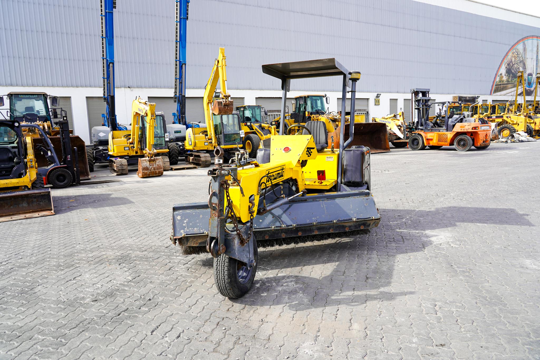 2016 Terramite TSS Self-Propelled Broom - Image 2