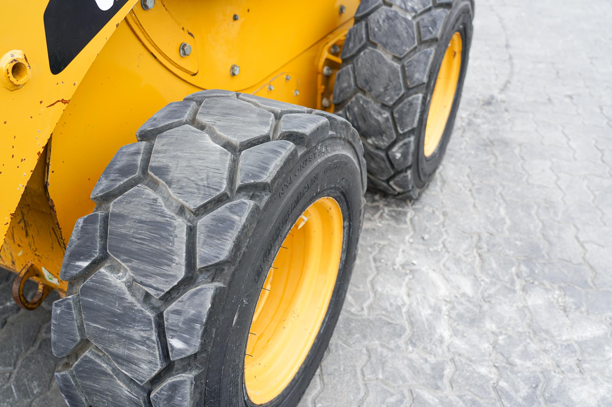 2012 CAT 236B3 Two-Speed Skid Steer Loader - Image 9