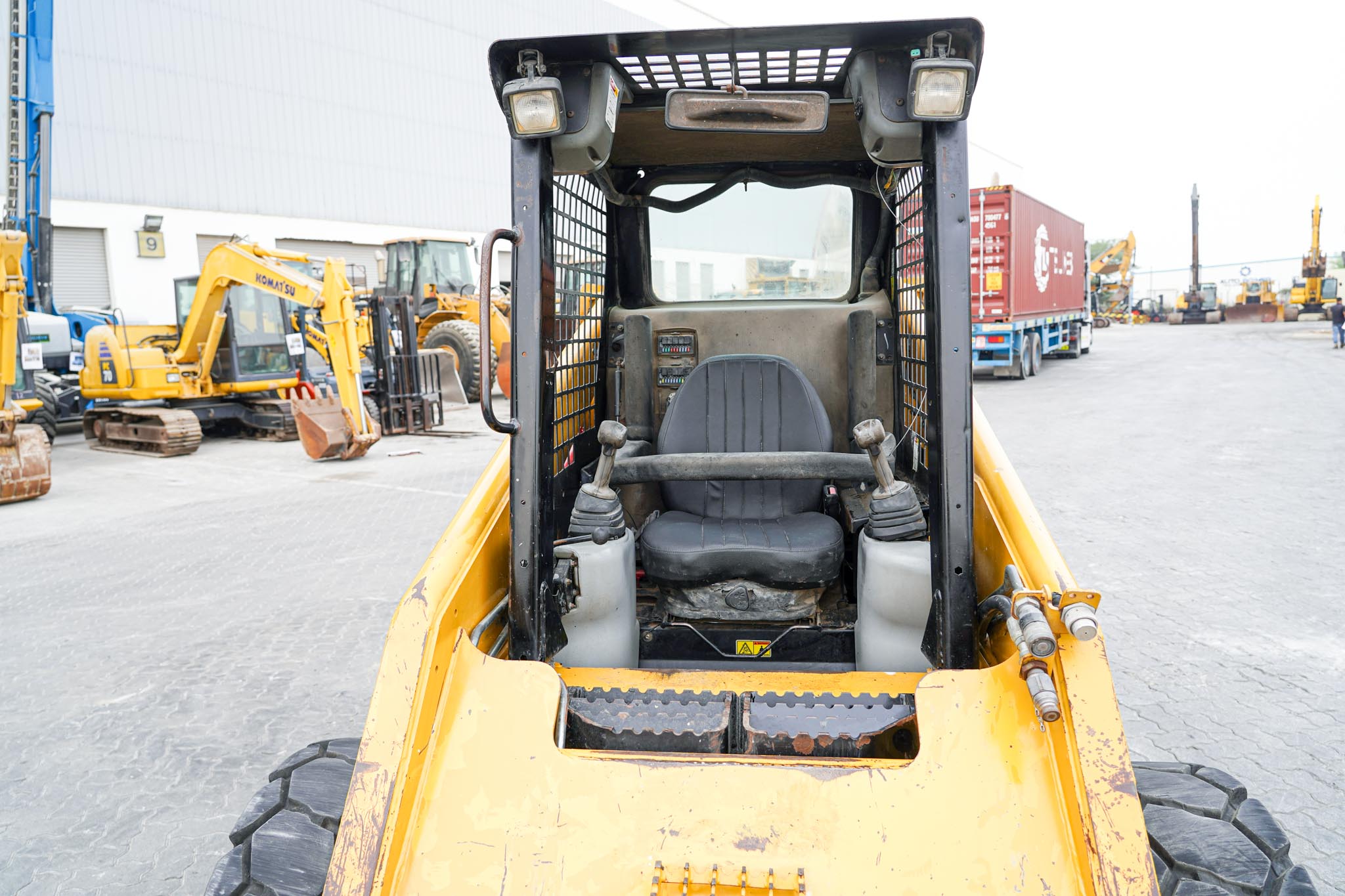 2012 CAT 236B3 Two-Speed Skid Steer Loader - Image 18
