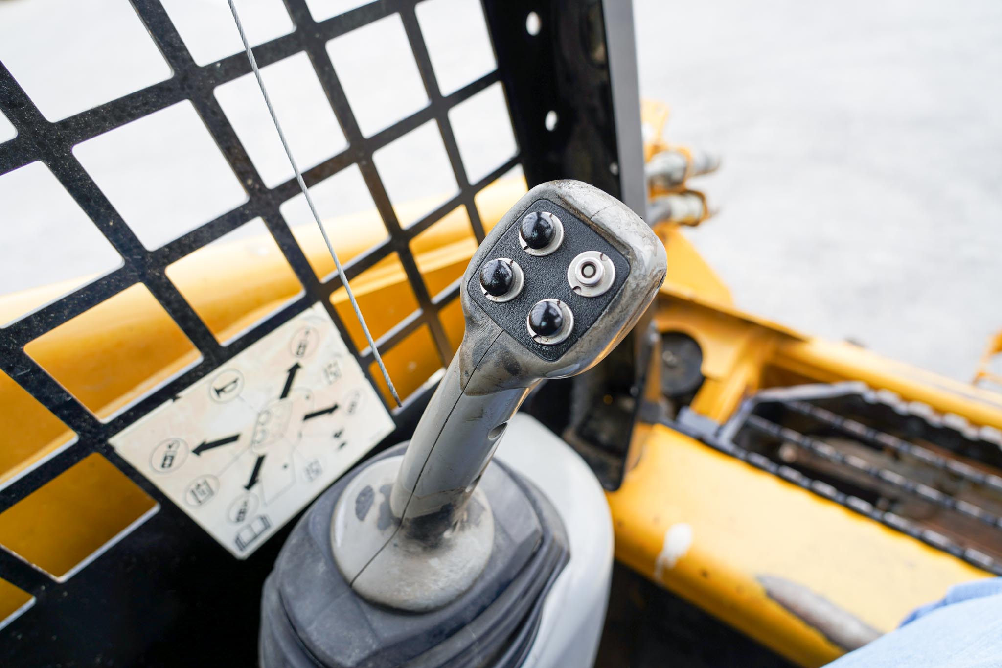 2012 CAT 236B3 Two-Speed Skid Steer Loader - Image 22