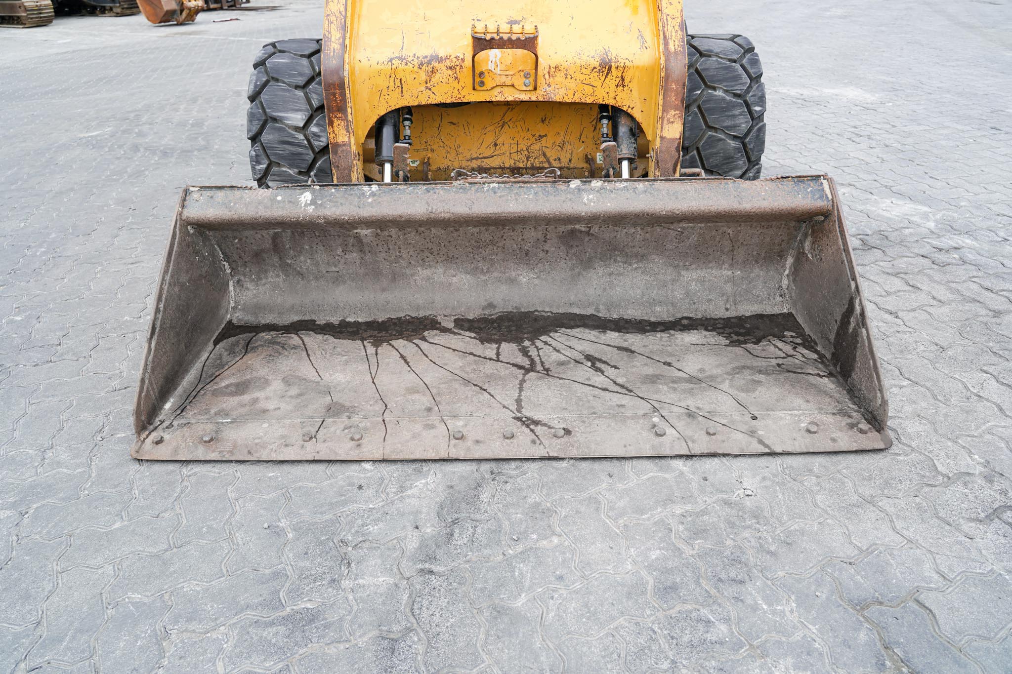 2012 CAT 236B3 Two-Speed Skid Steer Loader - Image 7