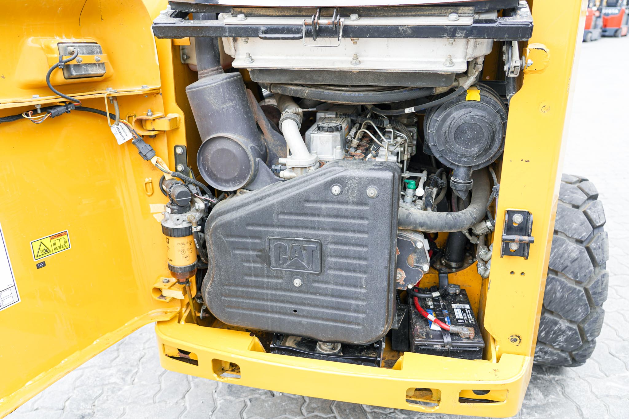 2012 CAT 236B3 Two-Speed Skid Steer Loader - Image 16