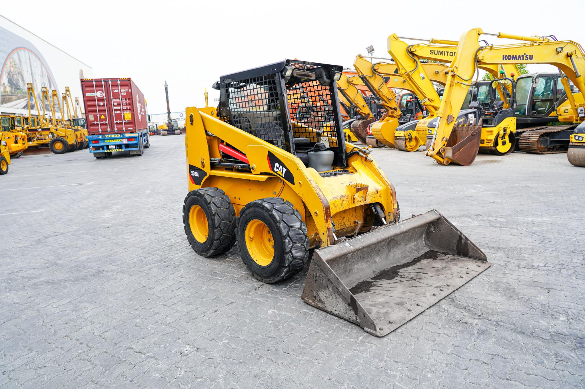 2012 CAT 236B3 Two-Speed Skid Steer Loader - Image 2