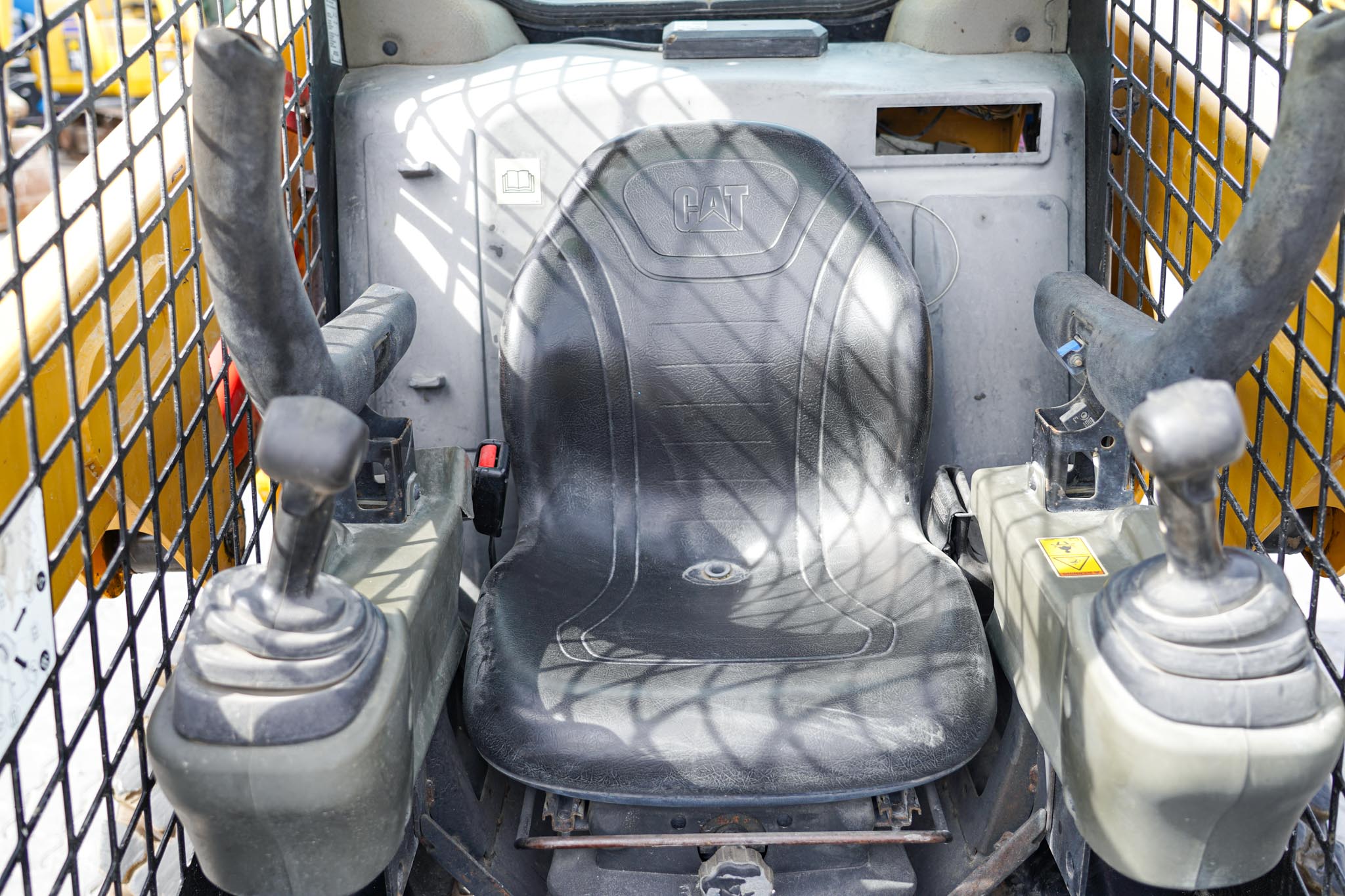 2019 CAT 226D Skid Steer Loader - Image 21