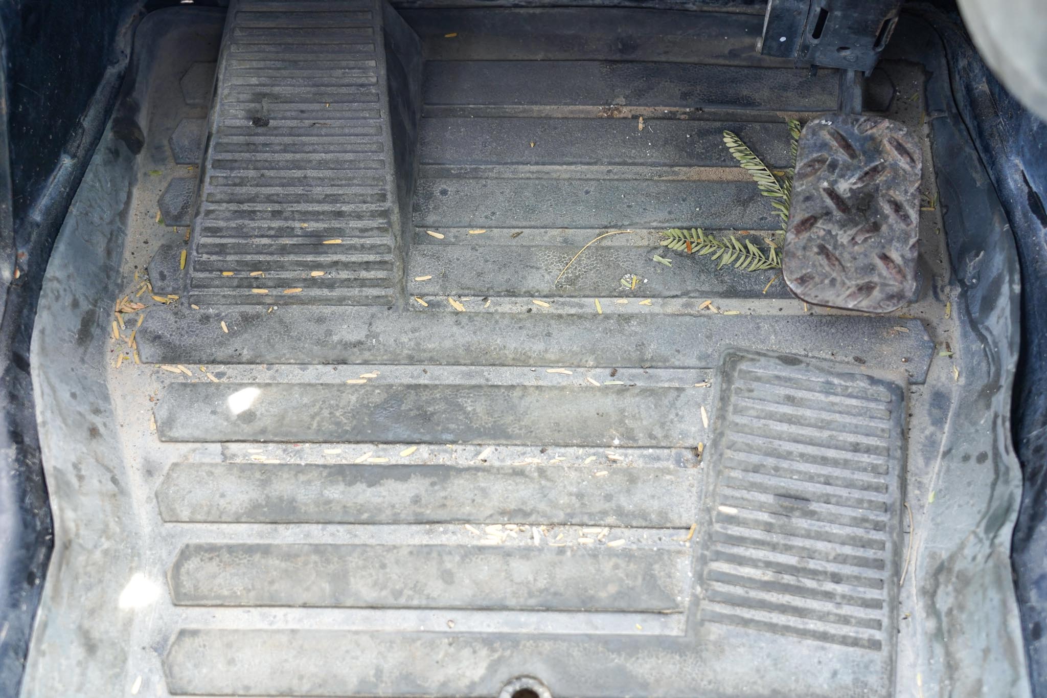 2019 CAT 226D Skid Steer Loader - Image 25