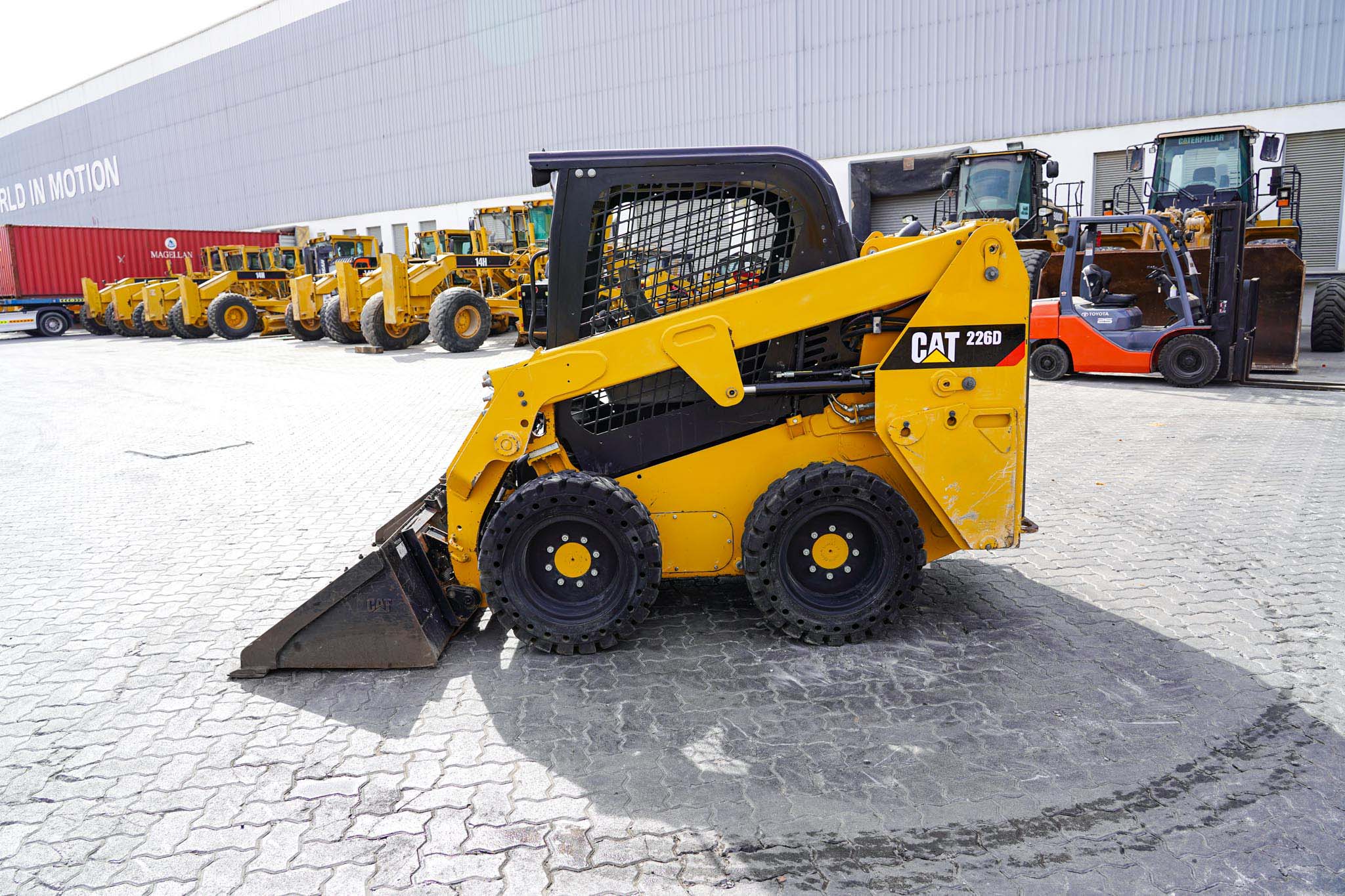 2019 CAT 226D Skid Steer Loader - Image 4