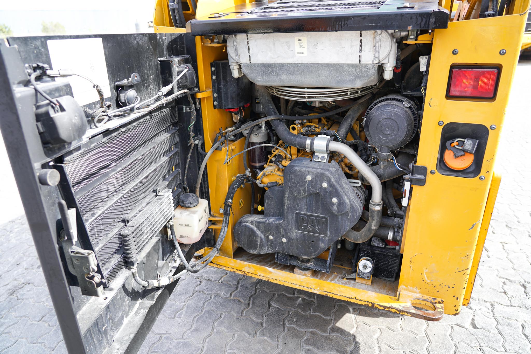 2019 CAT 226D Skid Steer Loader - Image 15