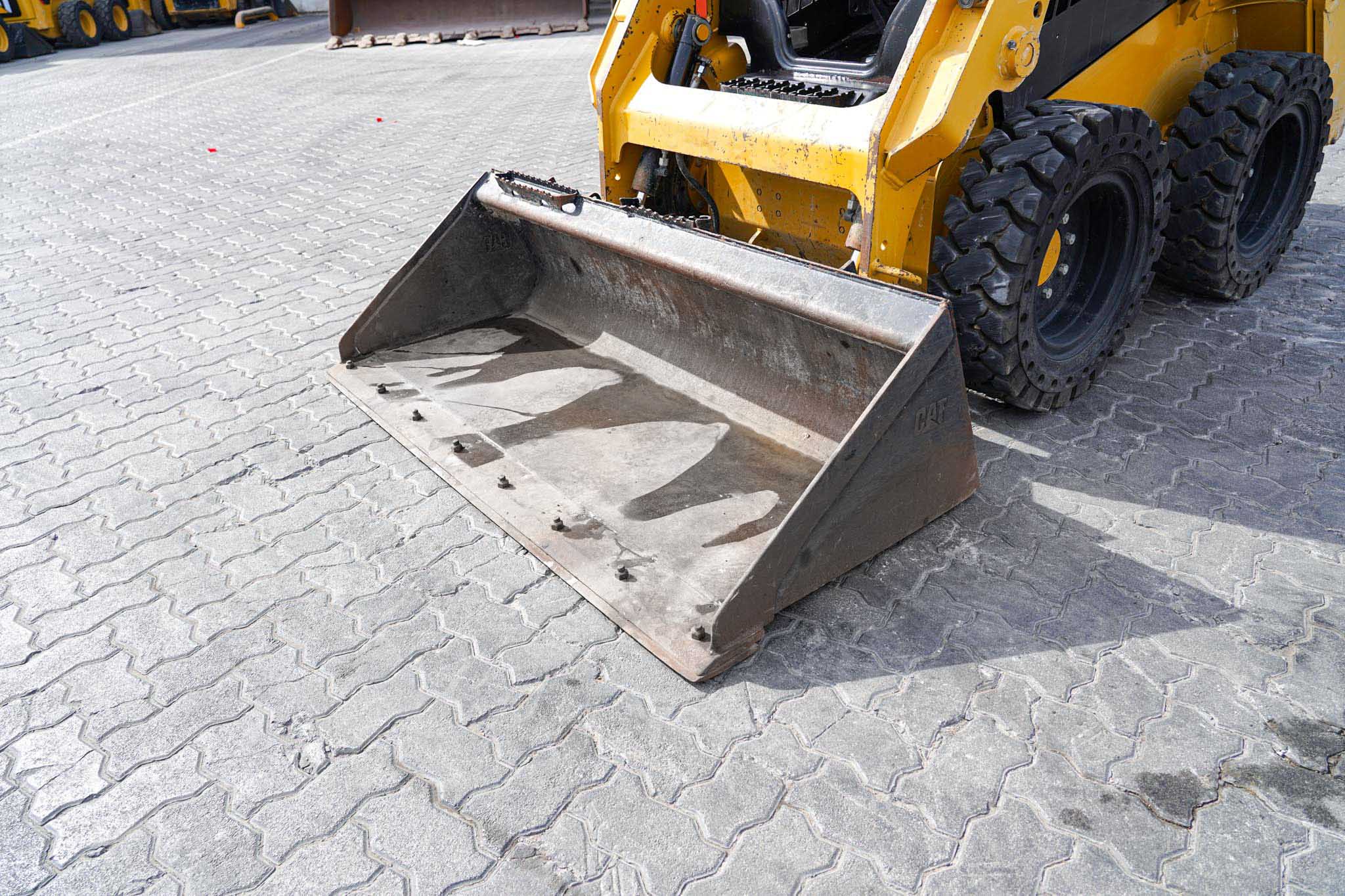 2019 CAT 226D Skid Steer Loader - Image 8