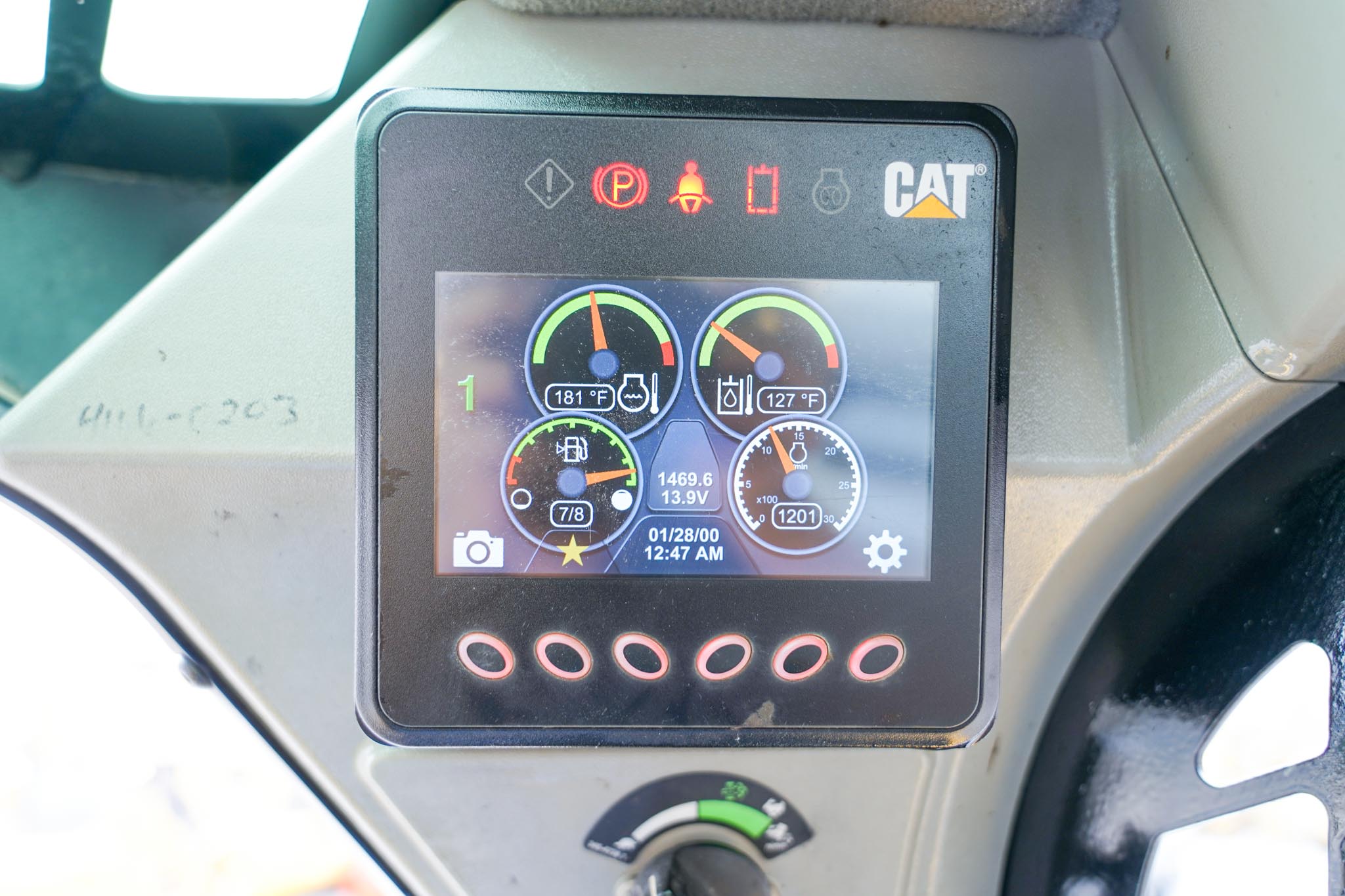 2019 CAT 226D Skid Steer Loader - Image 27