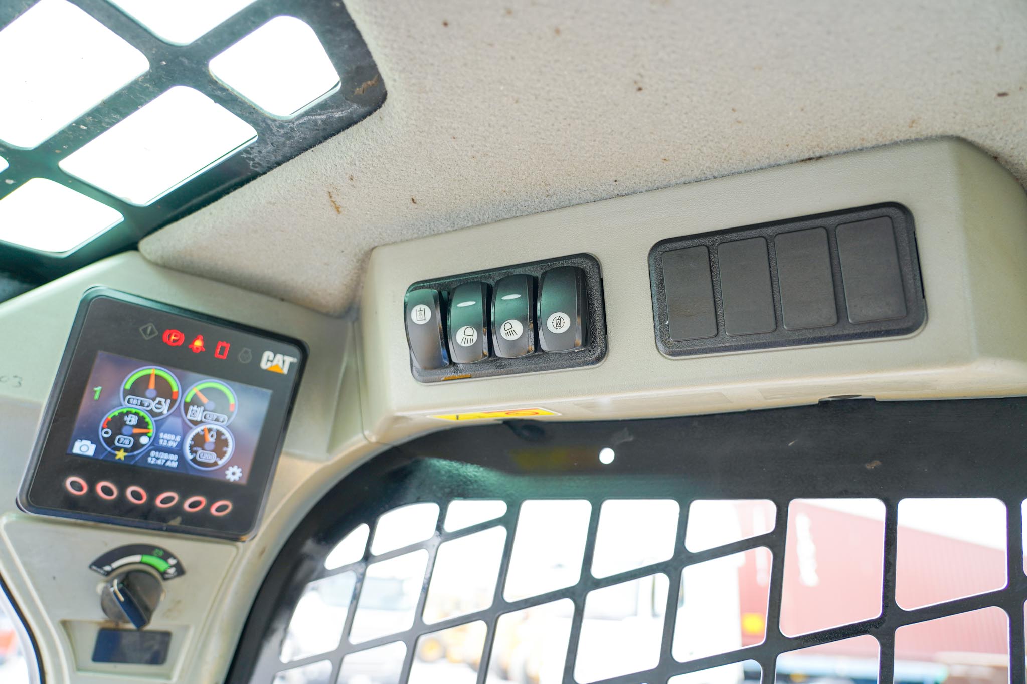 2019 CAT 226D Skid Steer Loader - Image 20