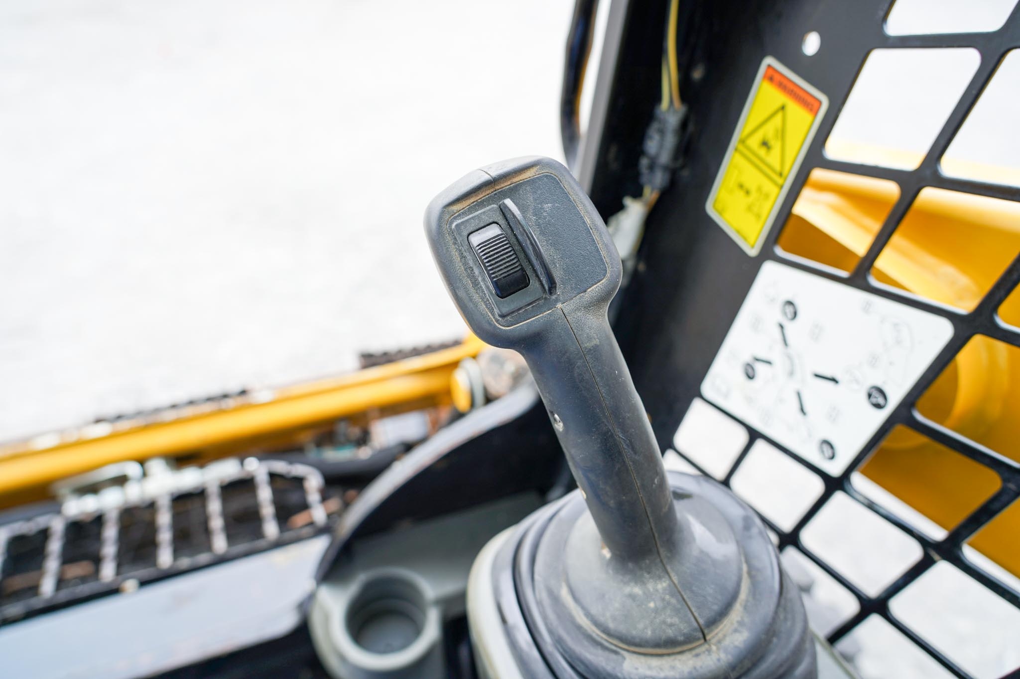 2019 CAT 226D Skid Steer Loader - Image 24