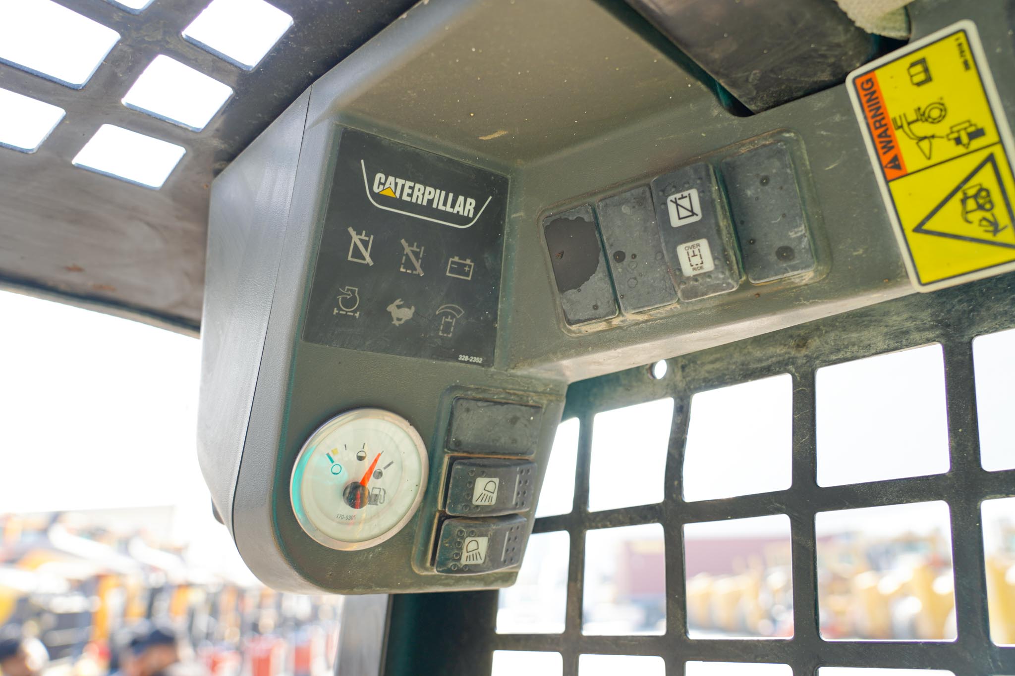 2015 CAT 226B3 Skid Steer Loader - Image 24