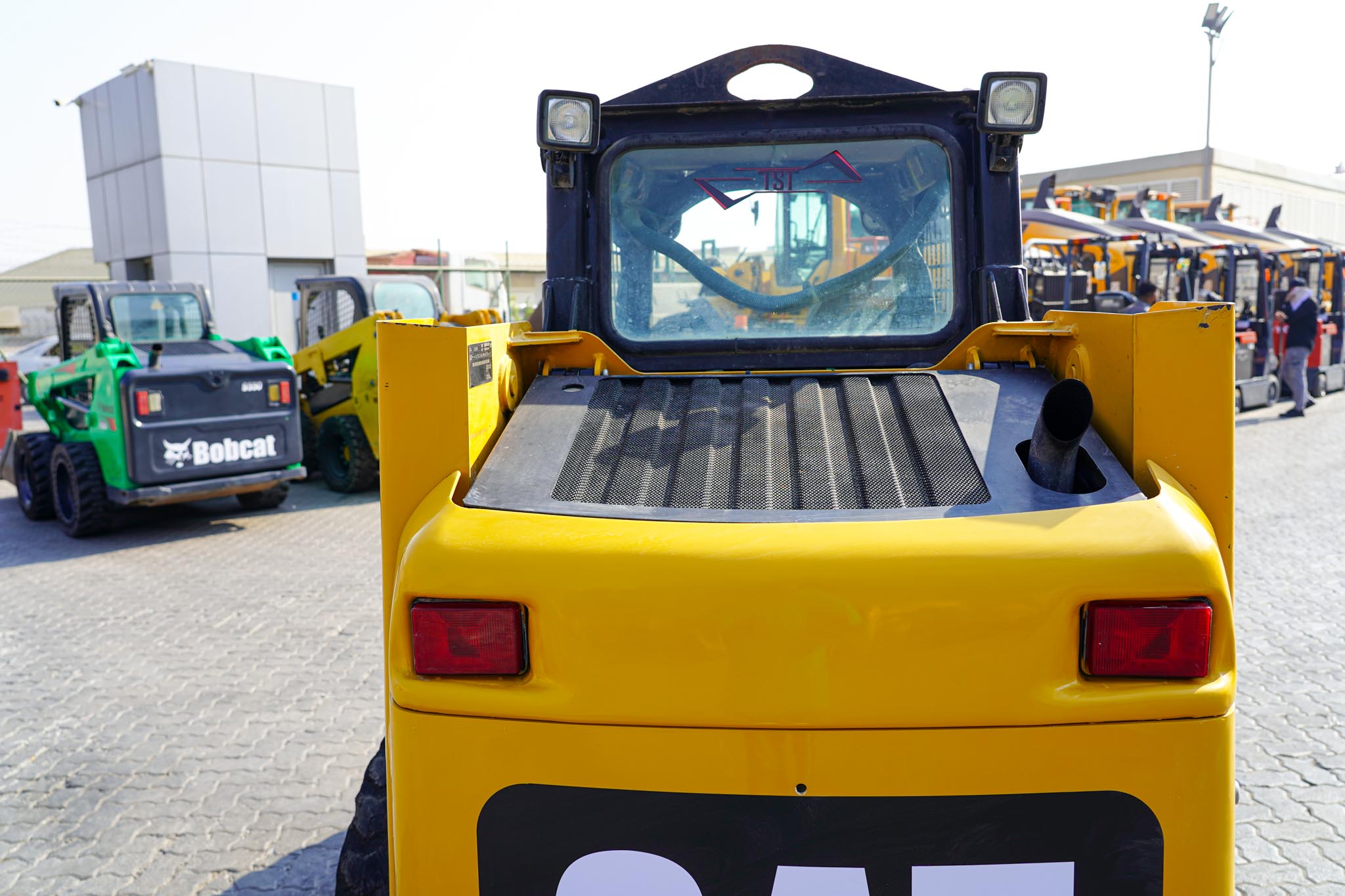 2015 CAT 226B3 Skid Steer Loader - Image 12