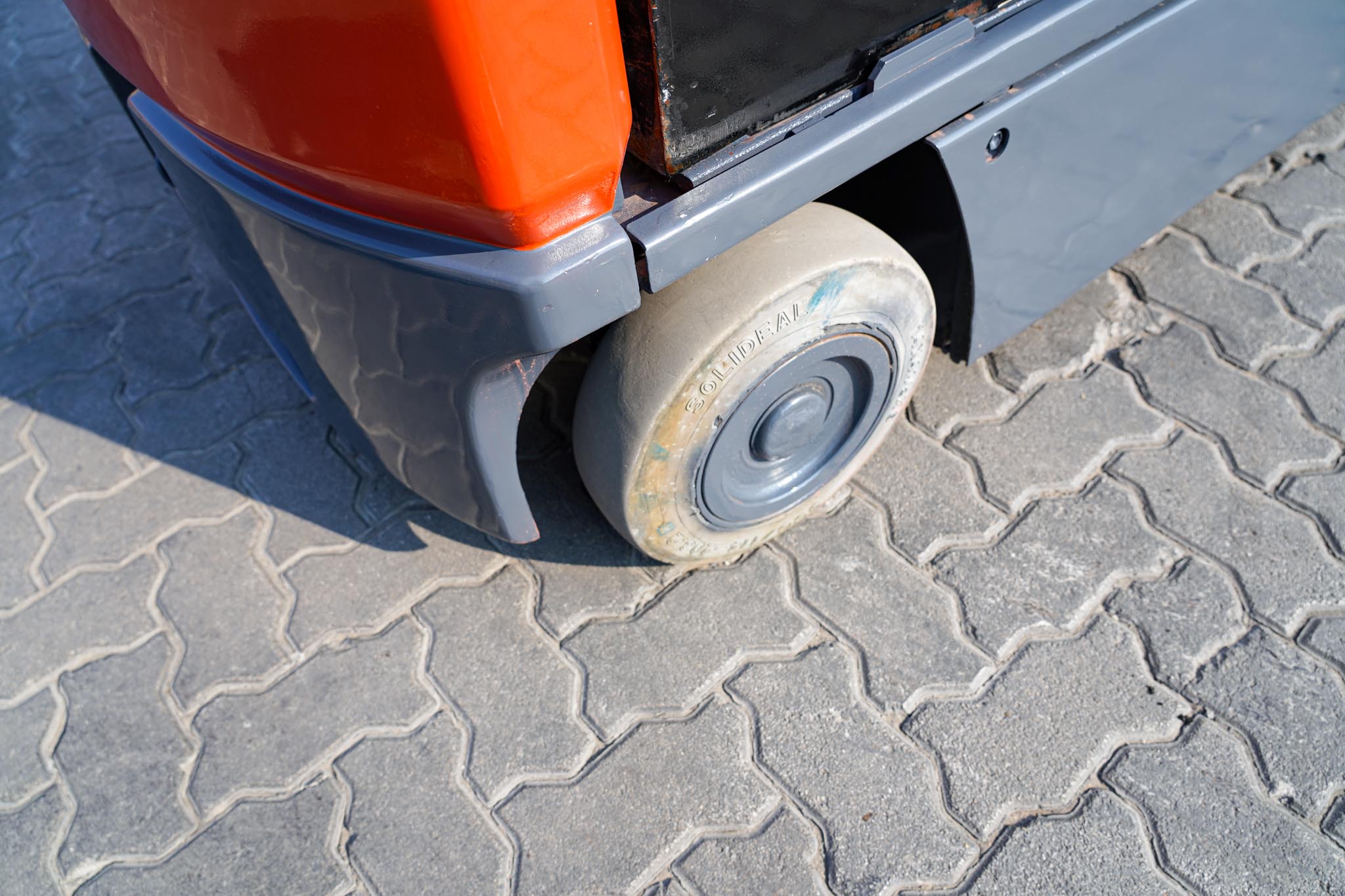 2014 Toyota 7FBCU18 1.3 Ton 2900 lb Electric Forklift - Image 13