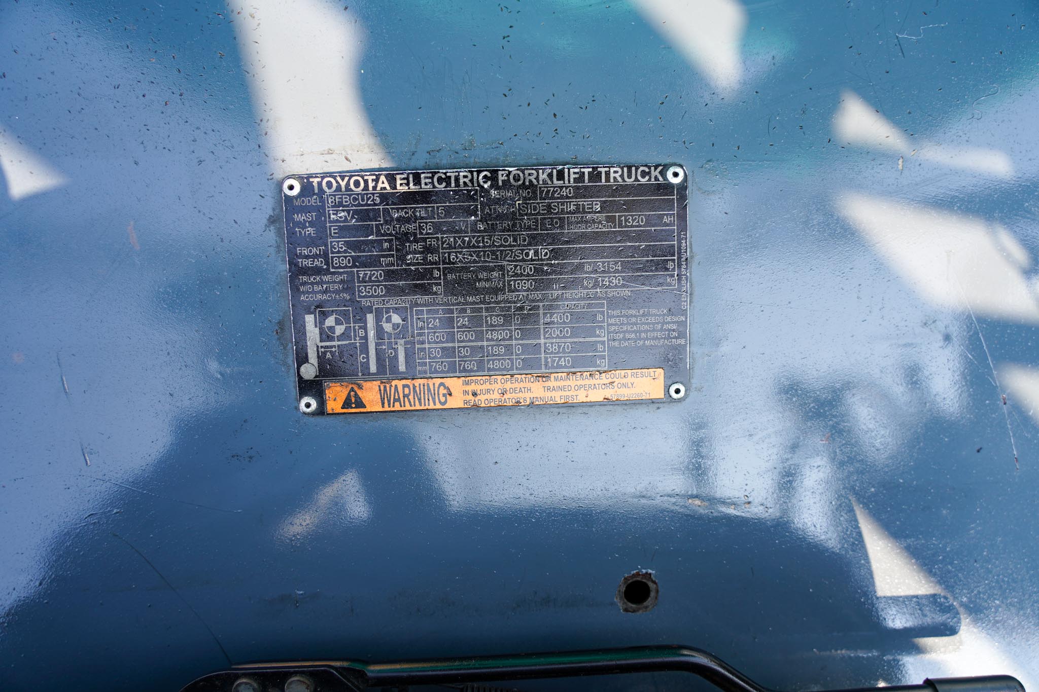 2018 Toyota 8FBCU25 2 Ton 4400 lb Electric Forklift - Image 31