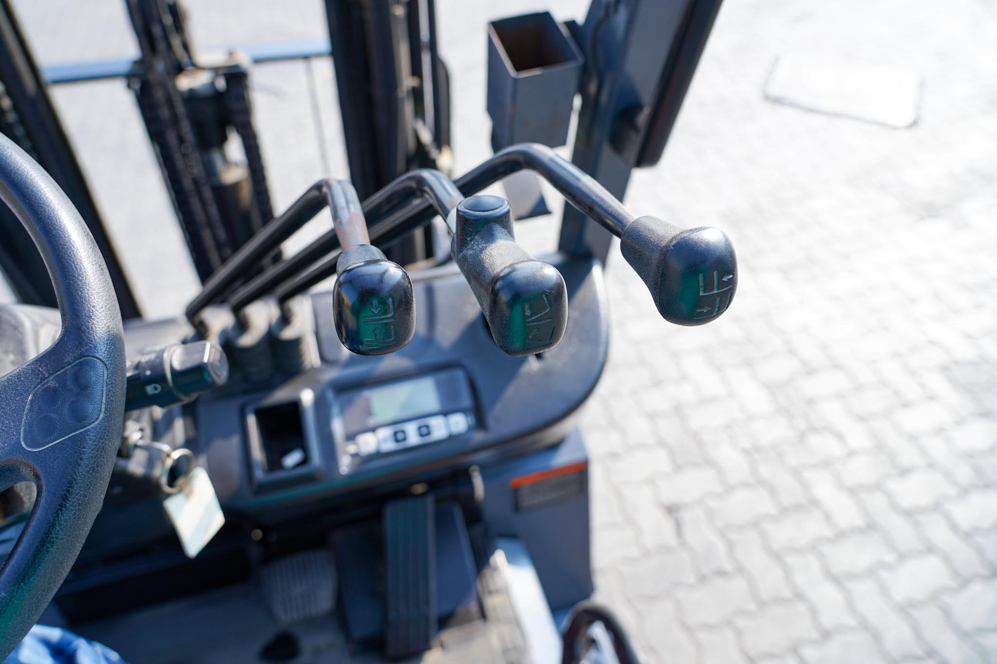 2018 Toyota 8FBCU25 2 Ton 4400 lb Electric Forklift - Image 25