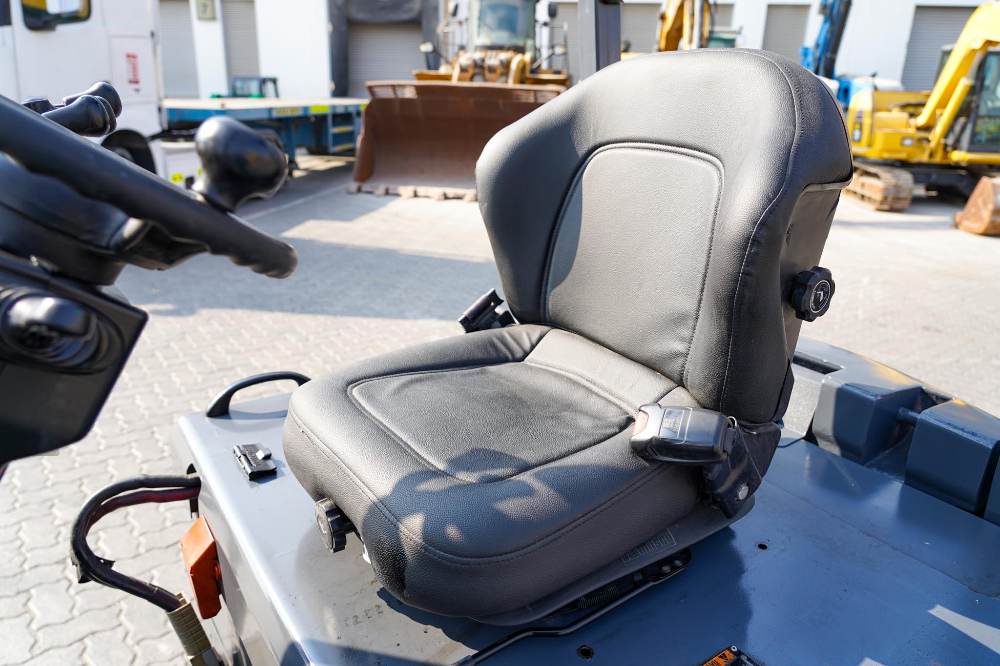 2018 Toyota 8FBCU25 2 Ton 4400 lb Electric Forklift - Image 27