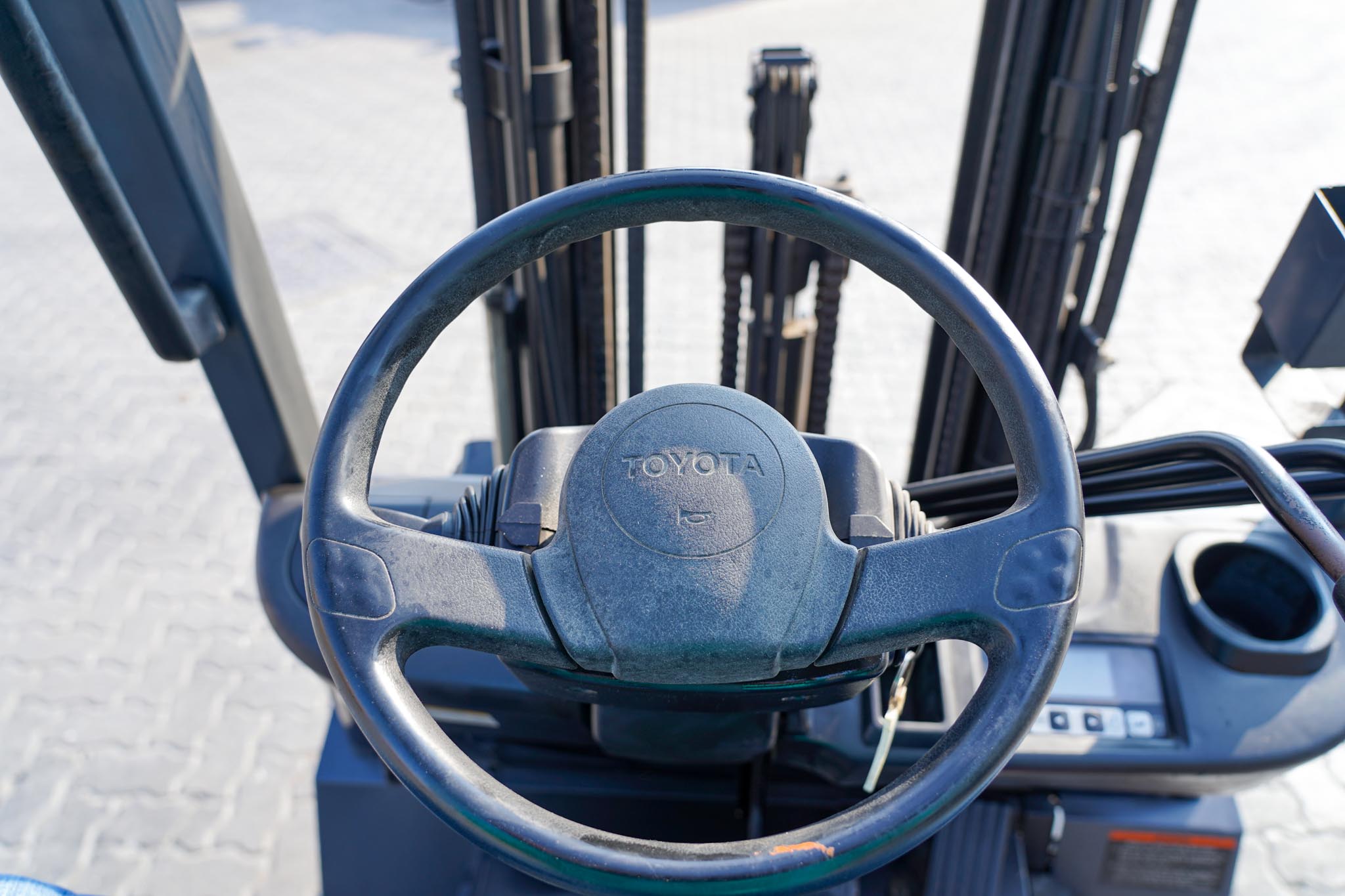 2018 Toyota 8FBCU25 2 Ton 4400 lb Cushion Tire Electric Forklift - Image 22