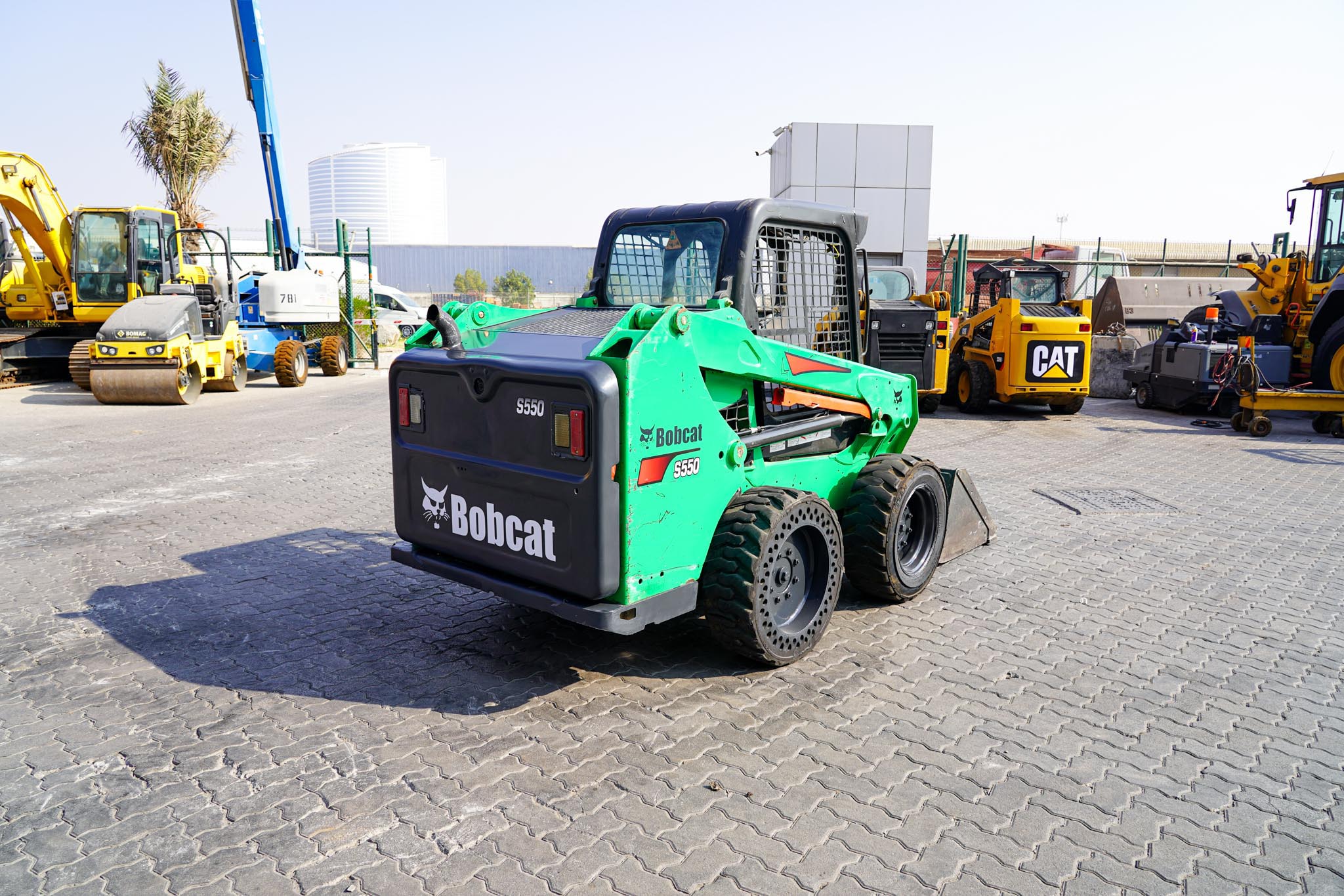 2017 BOBCAT S550 Skid Steer Loader - Image 5