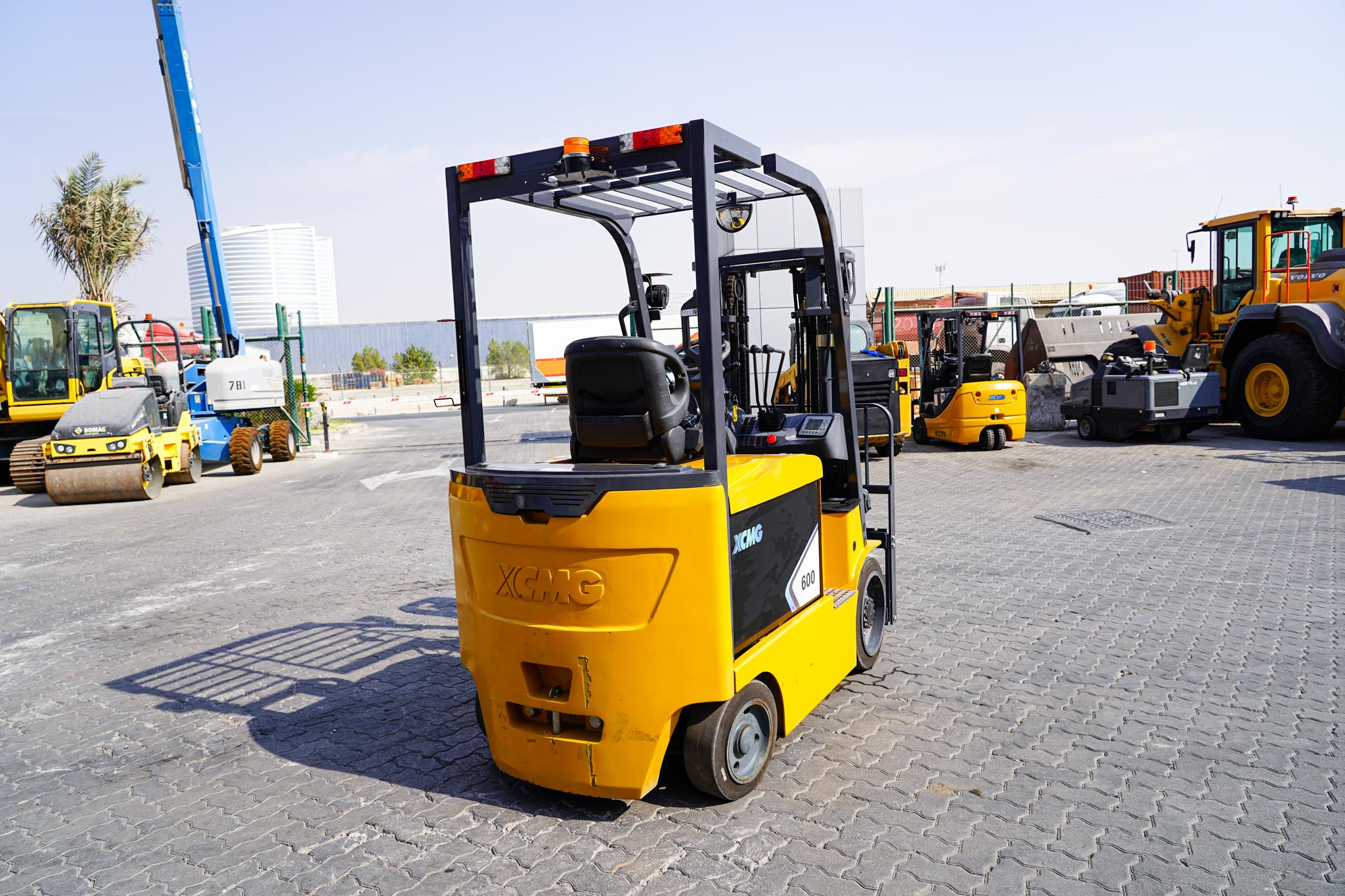 2023 XCMG BP600 3.5 Ton Electric Forklift - Image 5