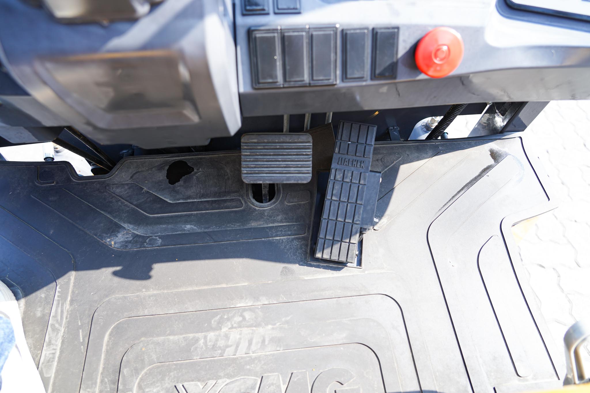 2023 XCMG BP600 3.5 Ton Electric Forklift - Image 23