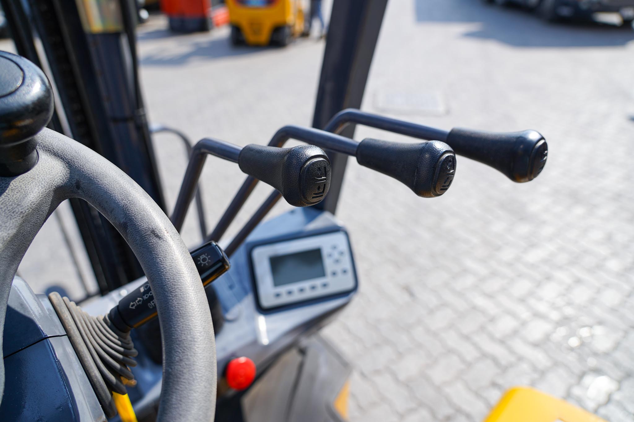 2023 XCMG BP600 3.5 Ton Electric Forklift - Image 24